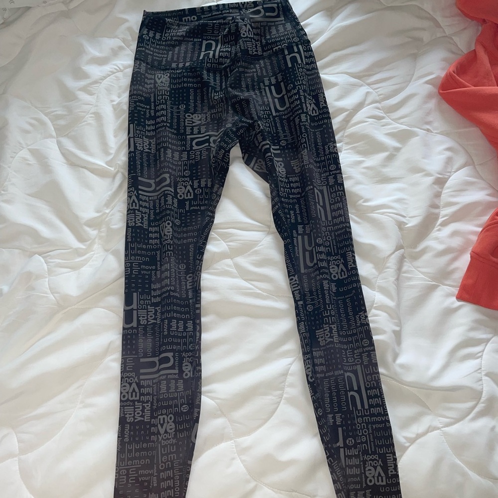 28 in Wunder Train Size 8 LuluLogo Pront! Lululemon!